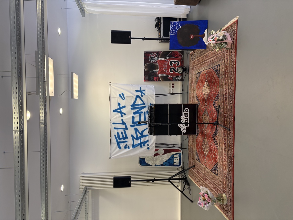 Tell a Friend Pop-up – Selected Case