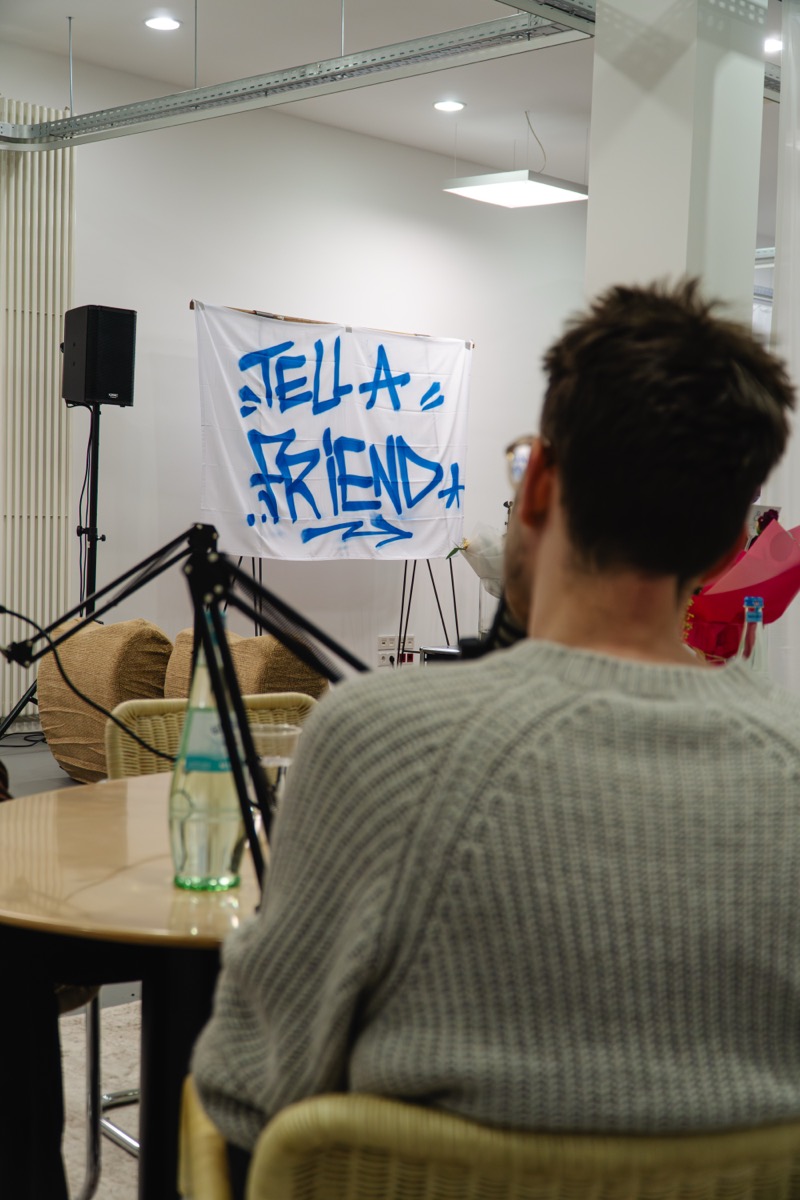 Tell a Friend Pop-up – Selected Case